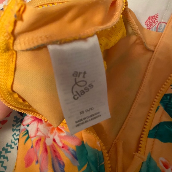 Swimsuit! - Picture 3 of 3